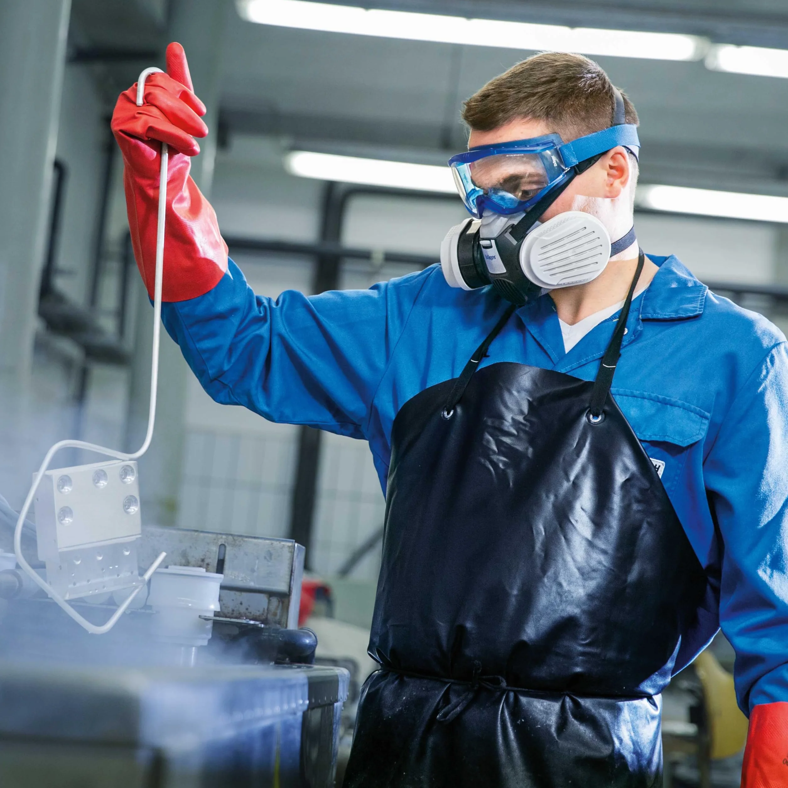 Dräger X-plore 3300 Masque de protection respiratoire adapté aux peintures solvants, époxy résine, poussières, demi-masque de peinture avec 2 cartouches A2 P3